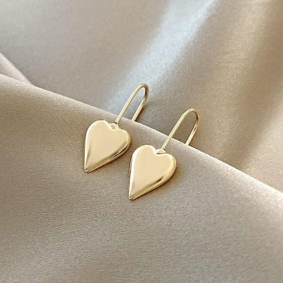 Simple matte heart hook earrings